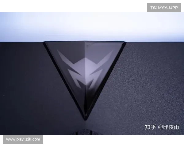 FPS明星DANKING加盟蚂蚁电竞联手推出定制外设产品系列 FPS明星DANKING加盟蚂蚁电竞联手推出定制外设产品系列